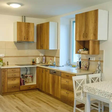 Apartment Livi Szentantalfa